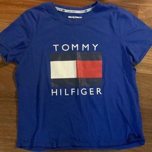 Tommy Hilfiger small short sleeve shirt